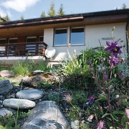 Chalet Prasuot Semesterbostad